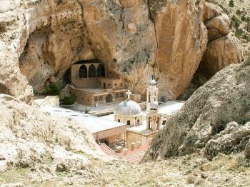 Сирія. Найдавніші Святині Маалули,  частина 3. Монастир Святої рівноапостольної першомучениці Теклі